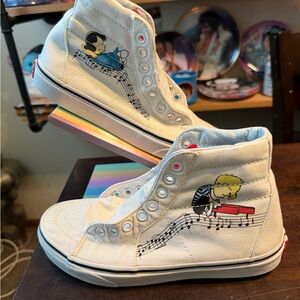 Vans White High-Top Peanuts shoes